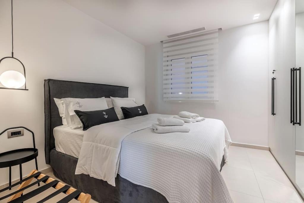 Calm Home Διαμέρισμα Κέντρο Ηρακλείου Heraklion  Bagian luar foto