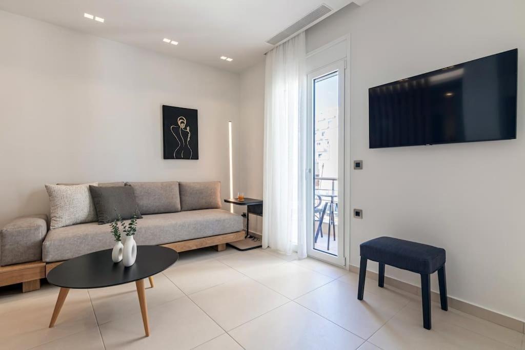 Calm Home Διαμέρισμα Κέντρο Ηρακλείου Heraklion  Bagian luar foto