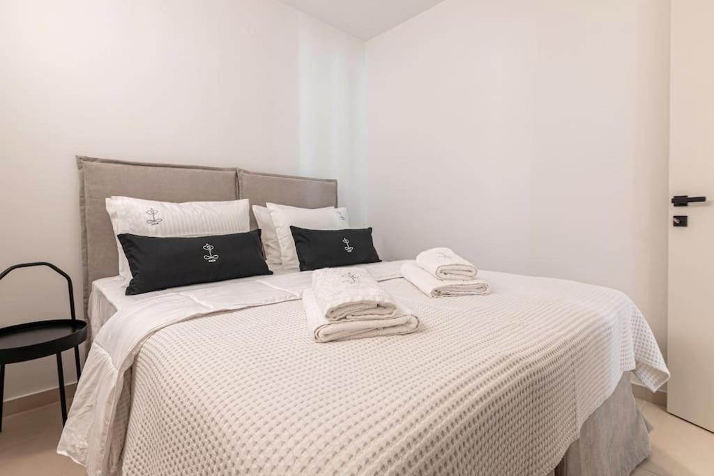 Calm Home Διαμέρισμα Κέντρο Ηρακλείου Heraklion  Bagian luar foto